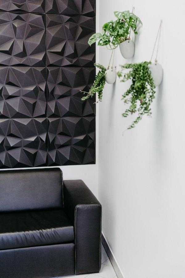 Modernes, Stilvolles Eingerichtetes Loft Apartment Wina Bagian luar foto